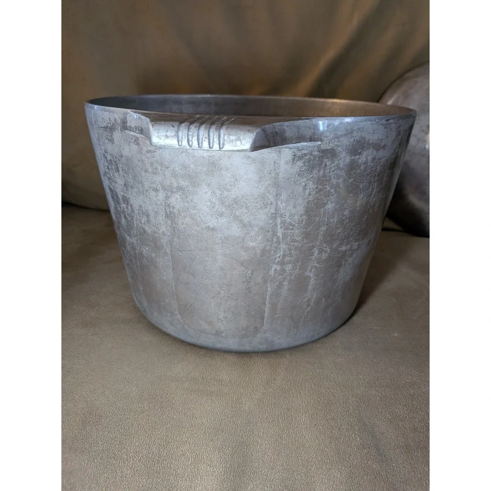 Vintage Wagner Ware Sidney-0 Magnalite 8 Qt. Dutch Oven Pot #4738-P W/ Lid